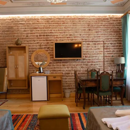 Eagle's Nest Boutique