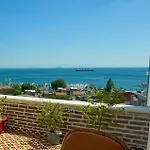 Отель Eagle's Nest Boutique Стамбул