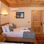 Eagle's Nest Boutique Отель