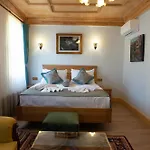 Eagle's Nest Boutique Отель Стамбул
