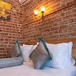 Отель Eagle's Nest Boutique