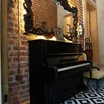 Eagle's Nest Boutique Отель *