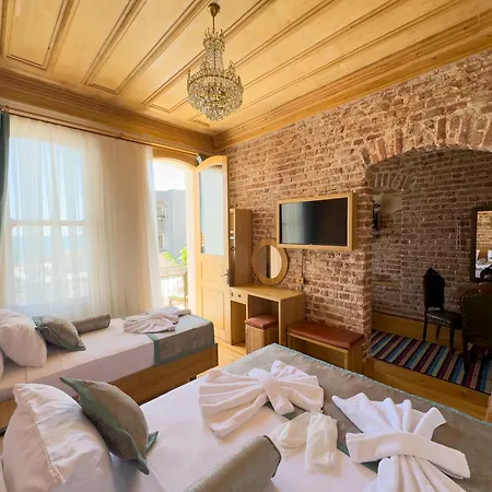 Eagle's Nest Boutique Hotel *