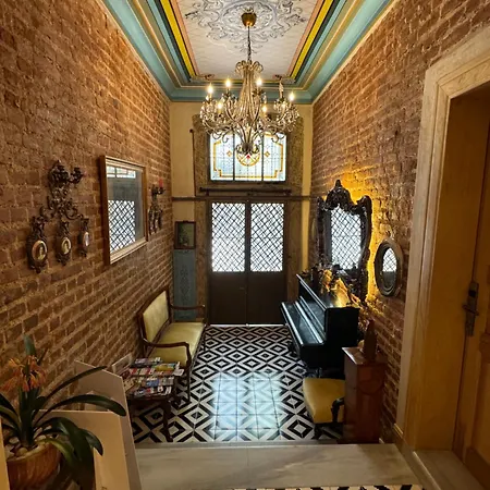 Eagle's Nest Boutique *