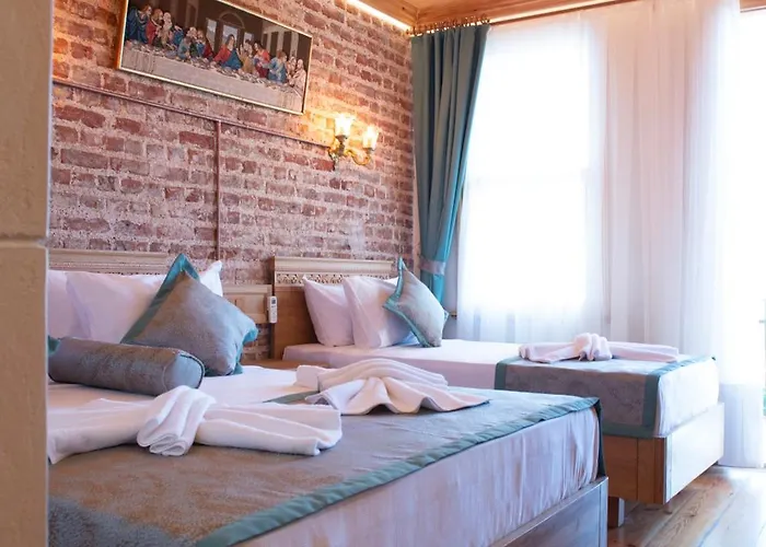 Eagle's Nest Boutique Hotel *
